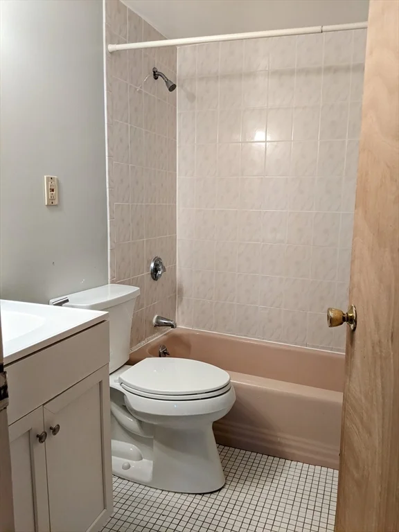 2 bed, 1 bath apartment for rent at 245 Kelton St Unit 22, Brighton — photo 5 of 8