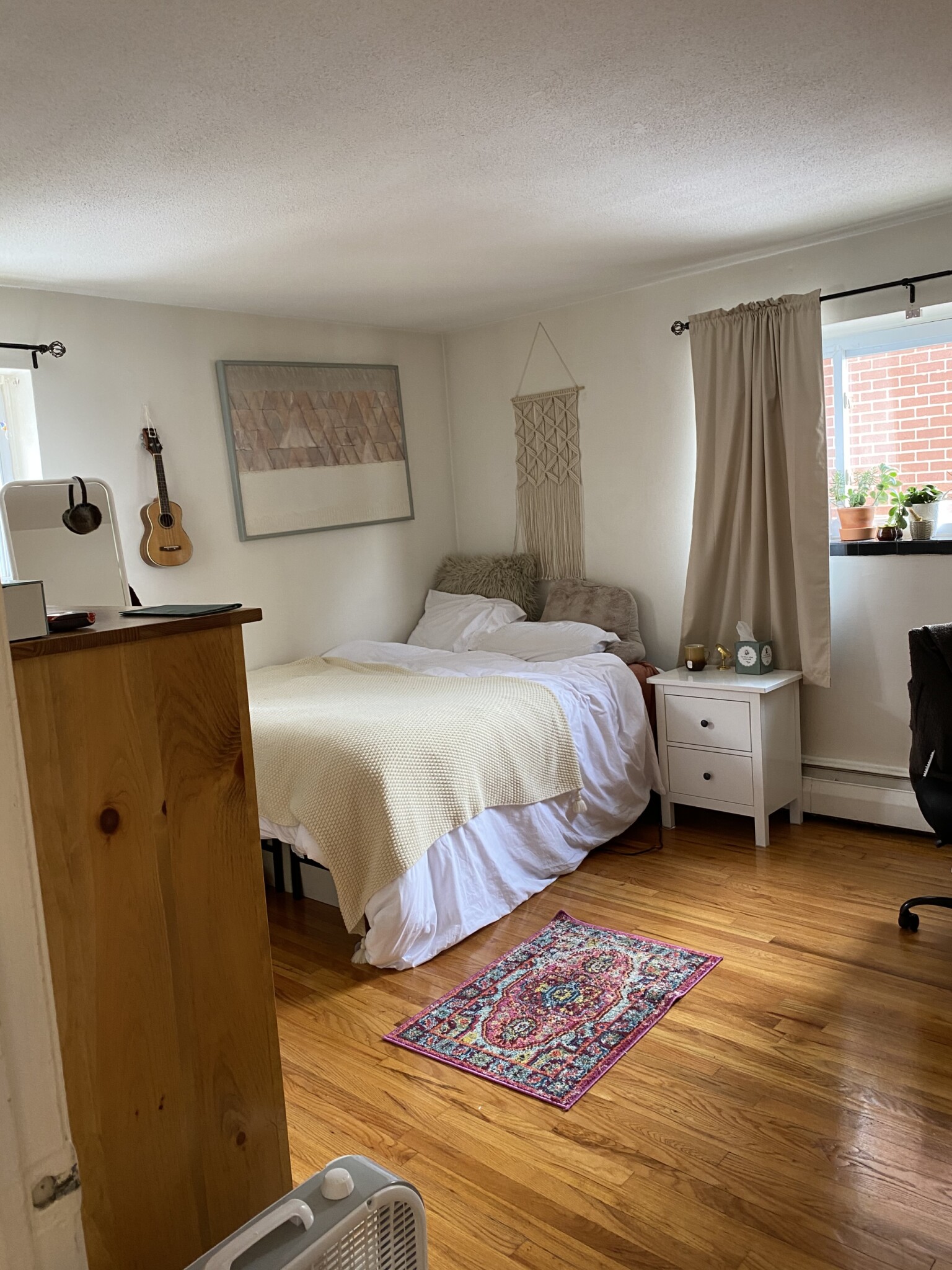 2 bed, 1 bath apartment for rent at 245 Kelton St Unit 23, Brighton — photo 5 of 7