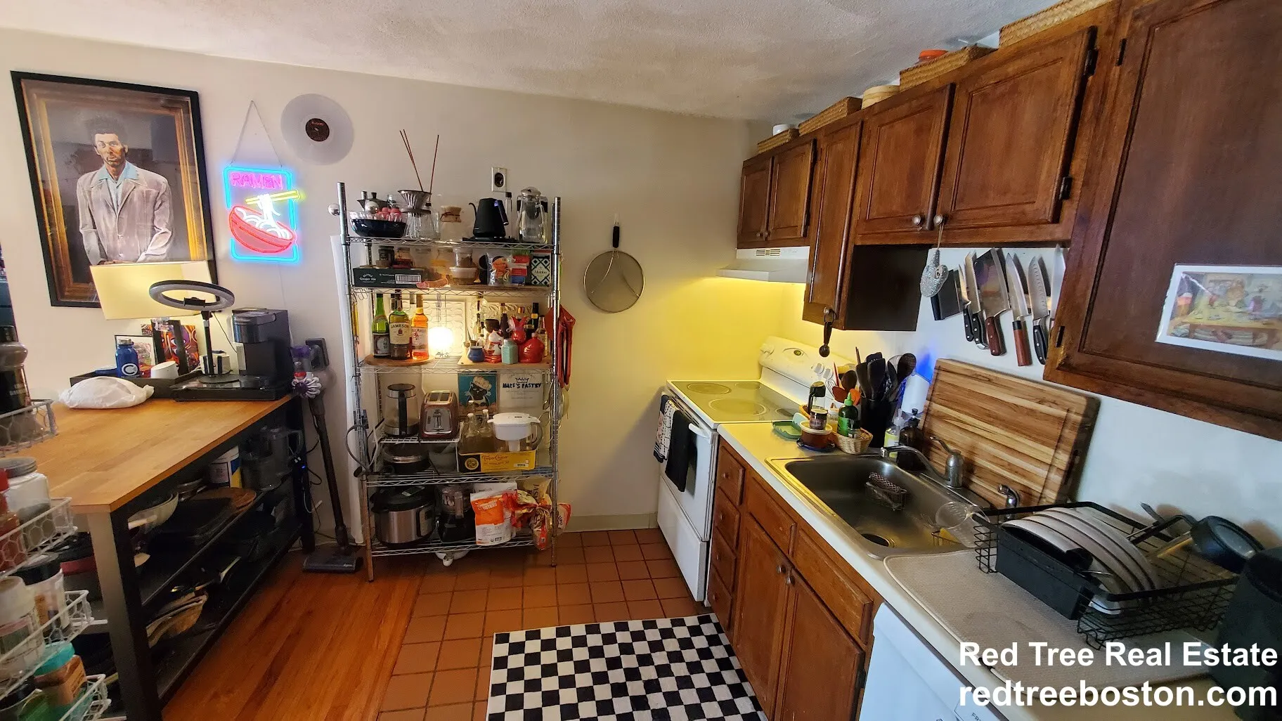 2 bed, 1 bath apartment for rent at 245 Kelton St Unit 24, Brighton
