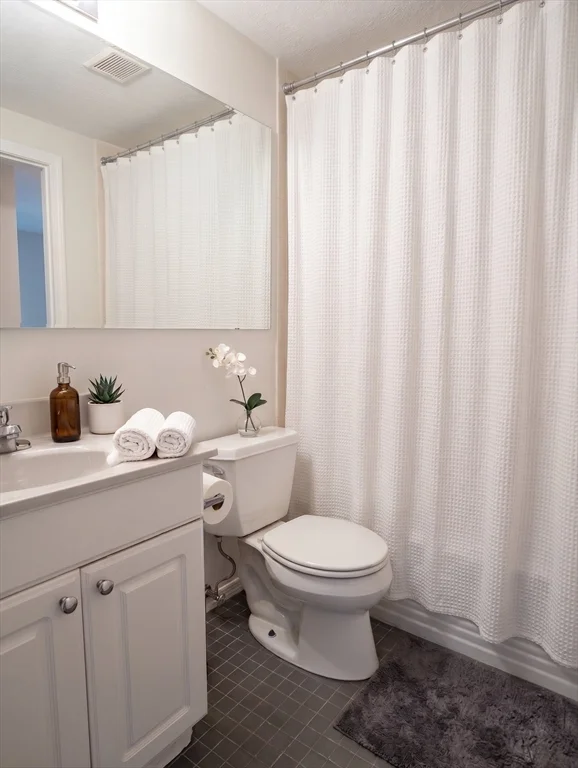 2 bed, 1 bath apartment for rent at 245 Kelton St Unit 43, Brighton — photo 5 of 5