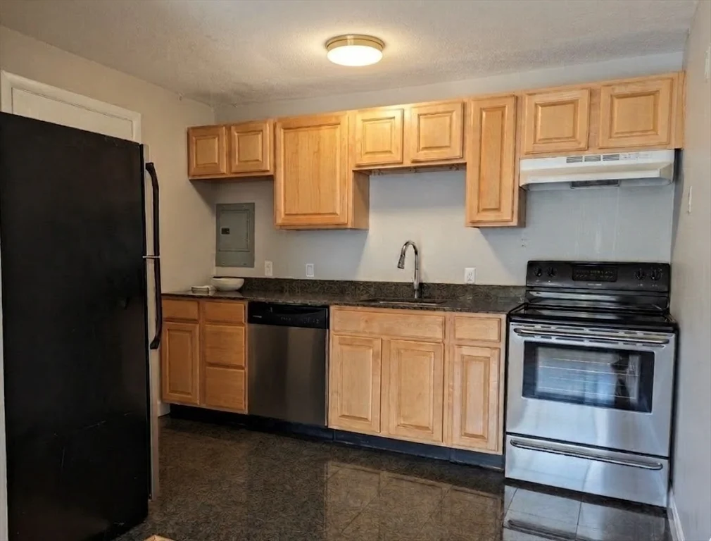 2 bed, 1 bath apartment for rent at 245 Kelton St Unit 43, Brighton — photo 4 of 5
