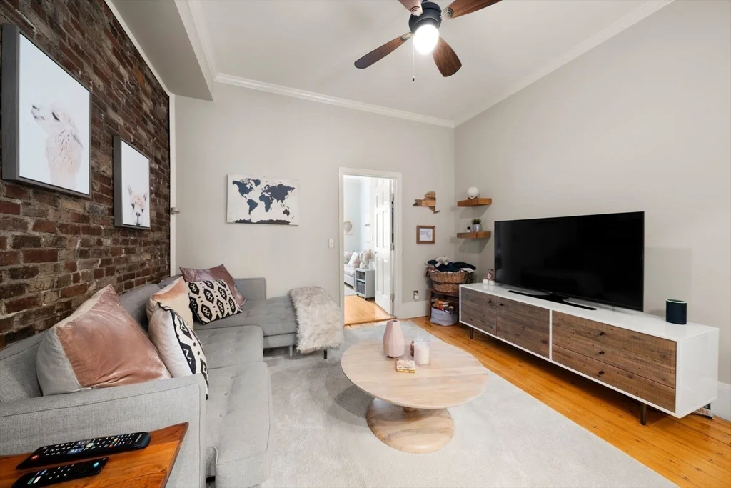 2 bed, 1 bath apartment for rent at 245 West Fifth St Unit 3, South Boston — photo 6 of 9