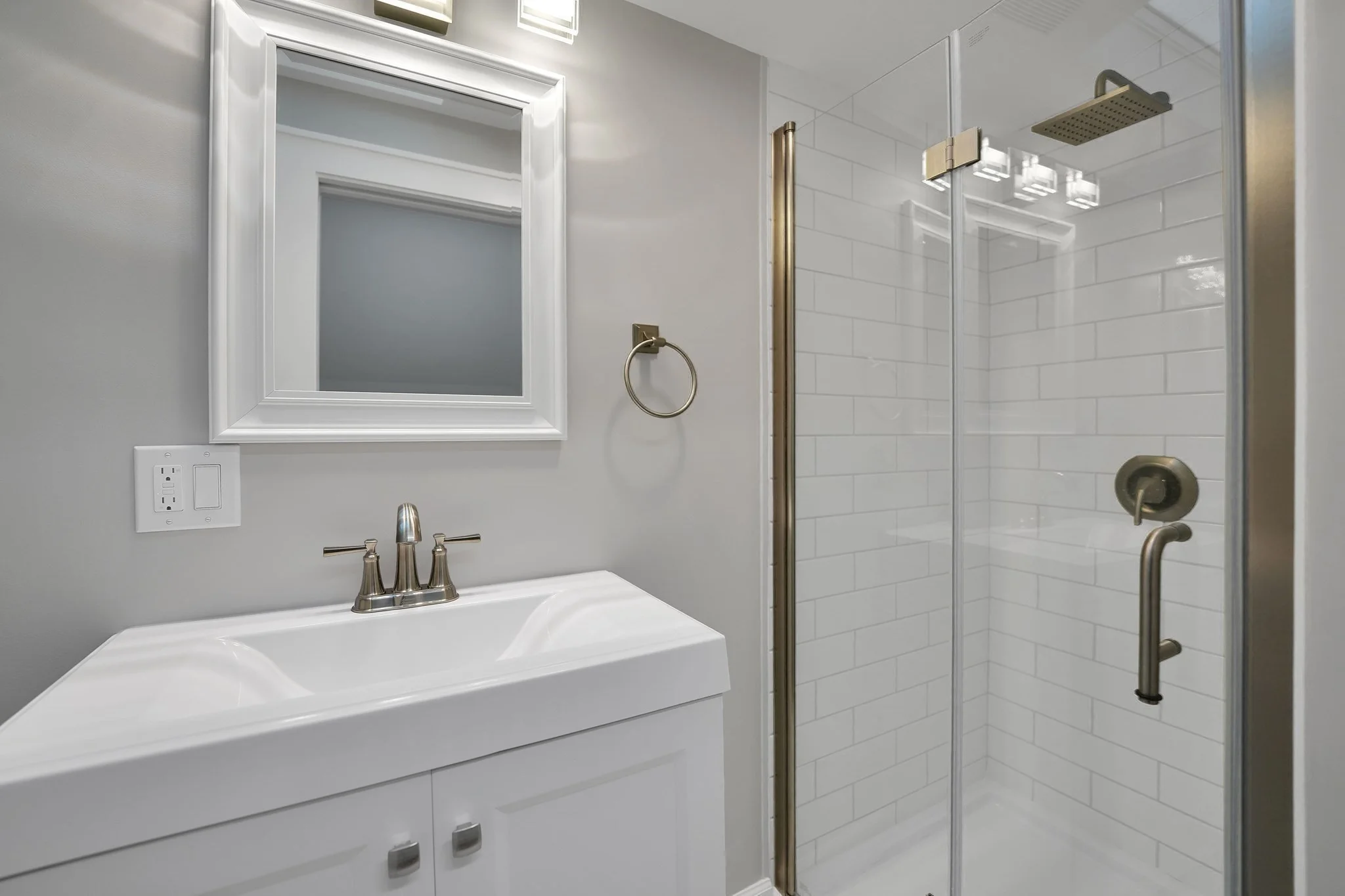 4 bed, 2 bath apartment for rent at 245 Wareham Rd, Marion — photo 25 of 39
