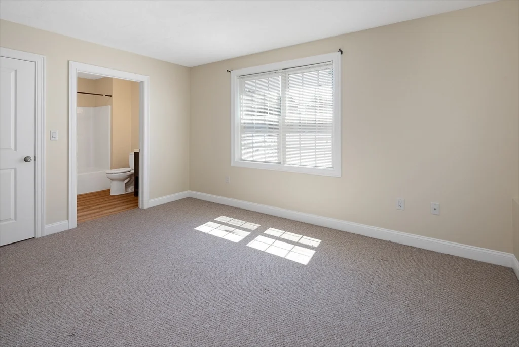 2 bed, 2 bath apartment for rent at 245 Willard St Unit 5, West Quincy — photo 10 of 11