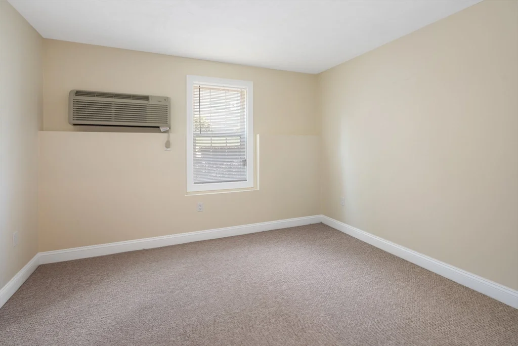 2 bed, 2 bath apartment for rent at 245 Willard St Unit 5, West Quincy — photo 8 of 11