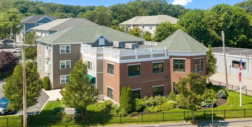 2 bed, 2 bath apartment for rent at 245 Willard St Unit 5, West Quincy — photo 1 of 11