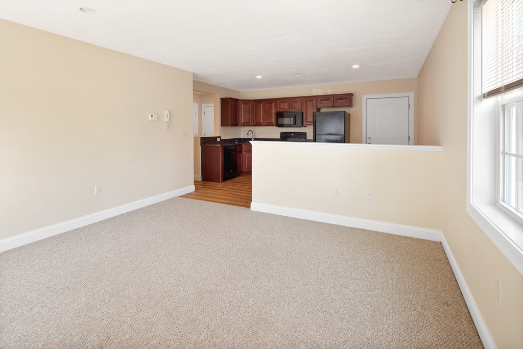 2 bed, 2 bath apartment for rent at 245 Willard St Unit 6, West Quincy — photo 5 of 10