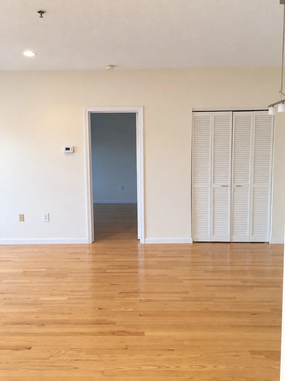 2 bed, 2 bath apartment for rent at 2456-2460 Massachusetts Ave Unit 204, North Cambridge — photo 4 of 19
