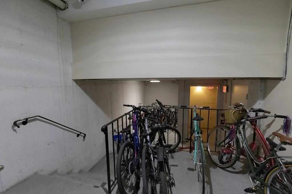 1 bed, 1 bath apartment for rent at 2456 Massachusetts Ave Unit 104, North Cambridge — photo 20 of 25