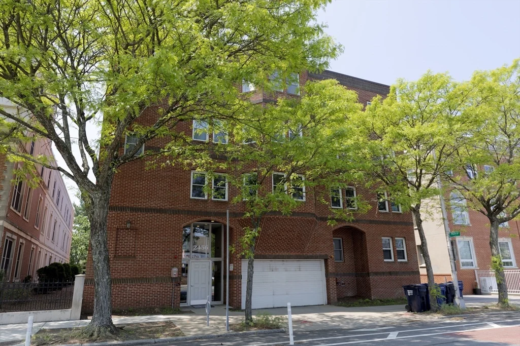 1 bed, 1 bath apartment for rent at 2456 Massachusetts Ave Unit 104, North Cambridge — photo 2 of 25