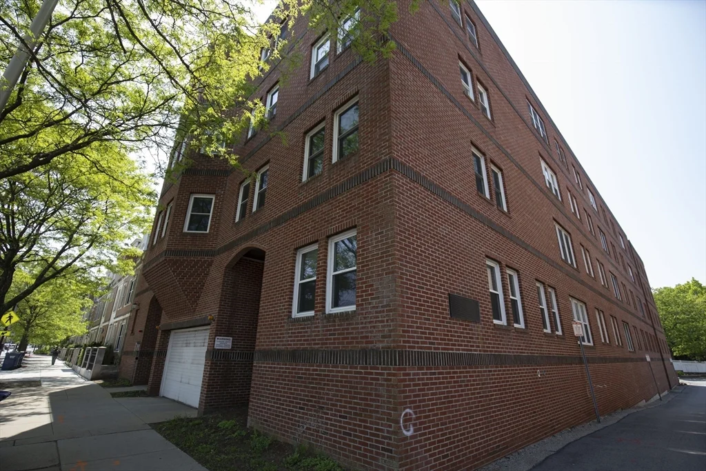 1 bed, 1 bath apartment for rent at 2456 Massachusetts Ave Unit 104, North Cambridge — photo 3 of 25