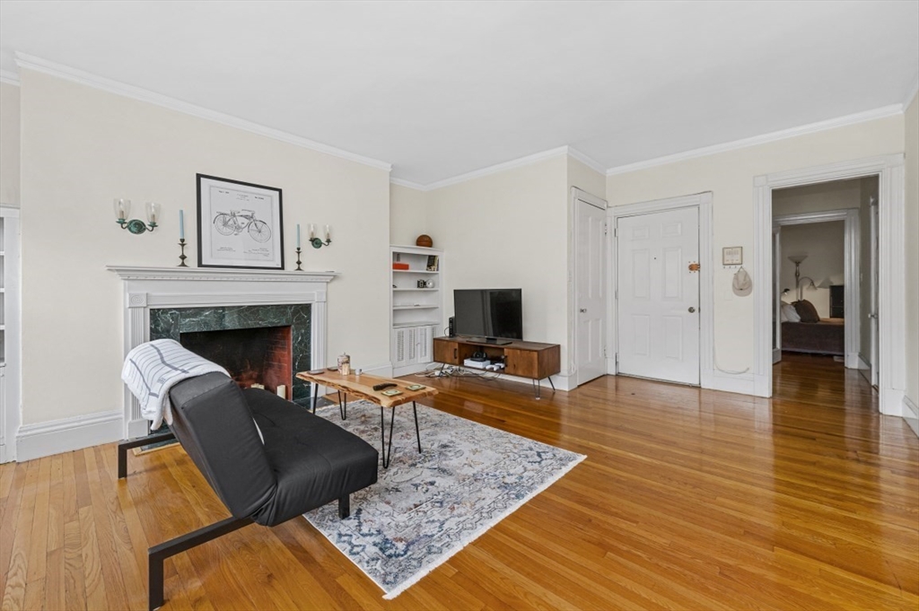 1 bed, 1 bath apartment for rent at 246 Beacon St Unit 4A, Back Bay — photo 3 of 16