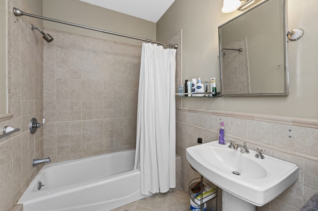 1 bed, 1 bath apartment for rent at 246 Beacon St Unit 4A, Back Bay — photo 15 of 16