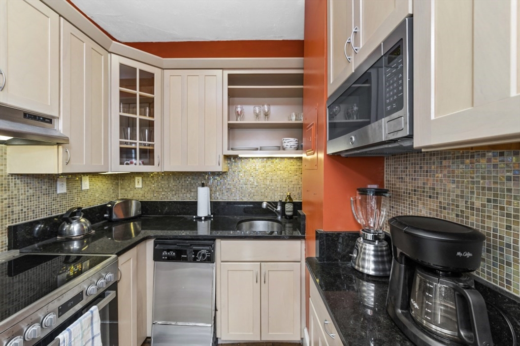 1 bed, 1 bath apartment for rent at 246 Beacon St Unit 4A, Back Bay — photo 9 of 16