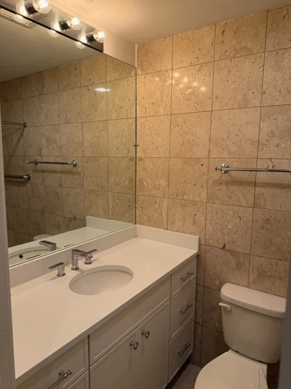 3 bed, 2 bath apartment for rent at 246 Commonwealth Ave Unit 3, Back Bay — photo 11 of 11