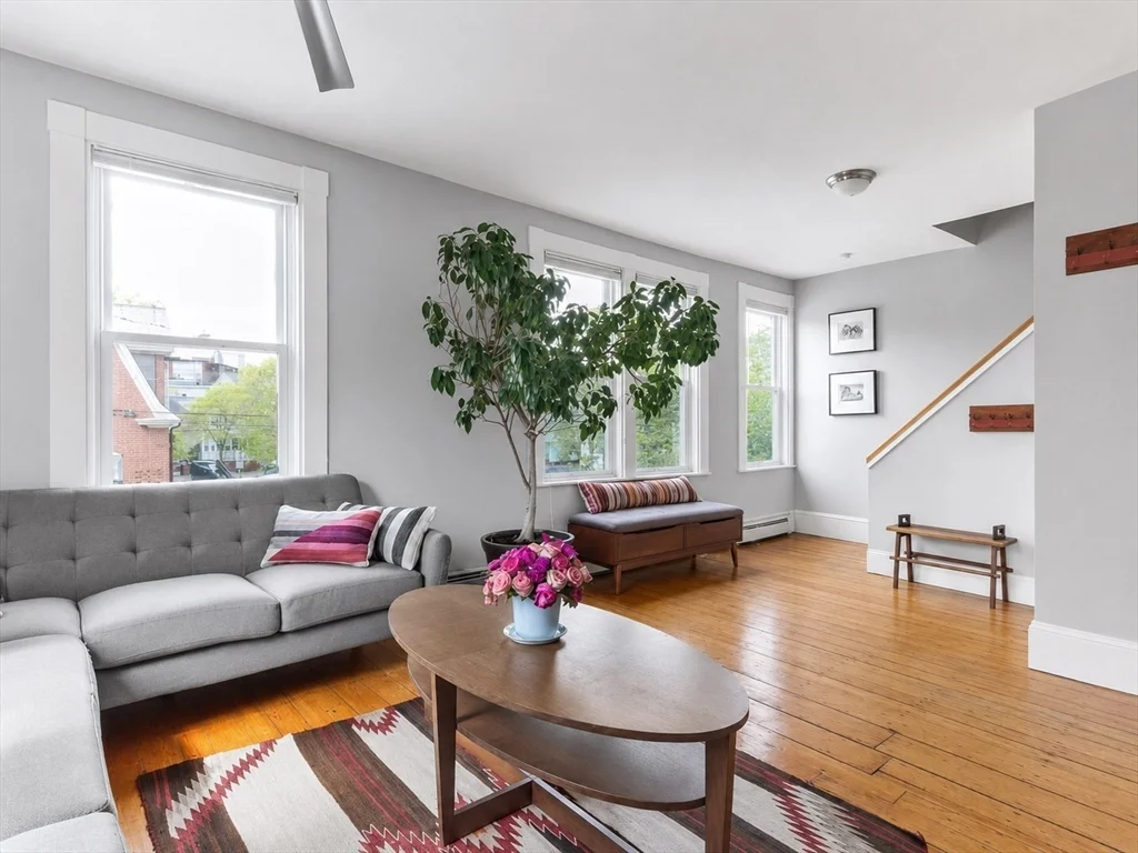3 bed, 2 bath apartment for rent at 246 Cypress St Unit 4, Brookline — photo 5 of 33