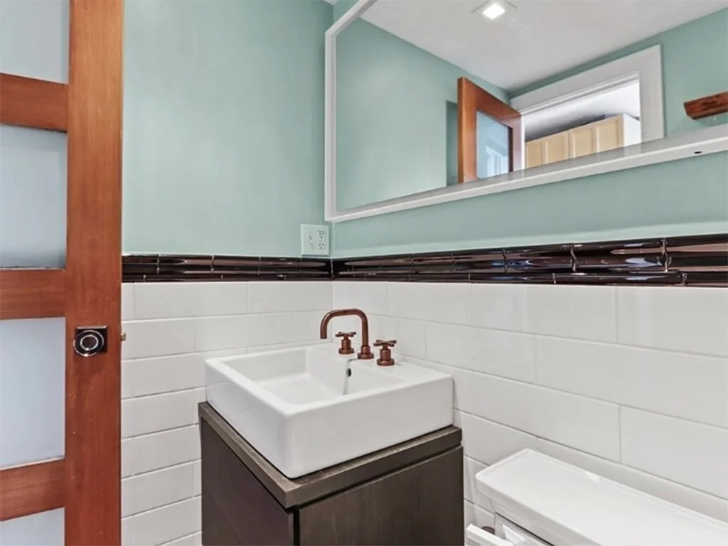 3 bed, 2 bath apartment for rent at 246 Cypress St Unit 4, Brookline — photo 13 of 33