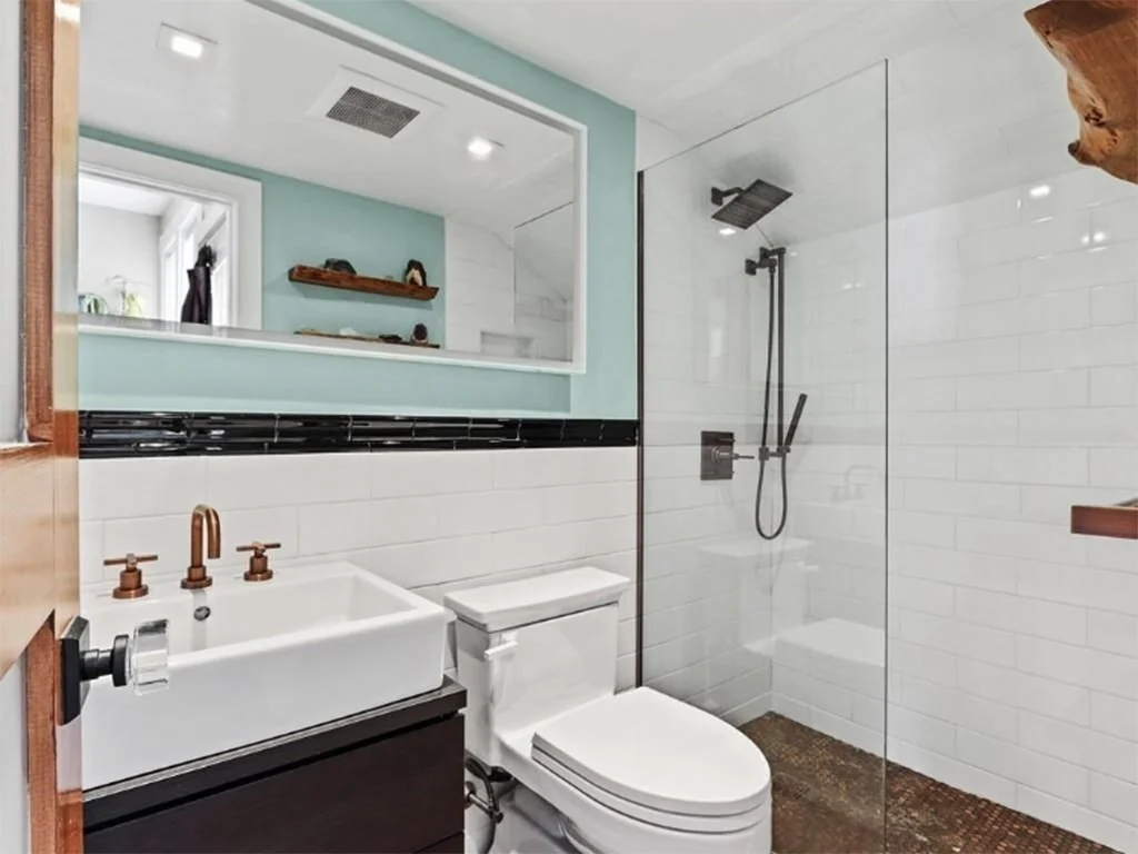 3 bed, 2 bath apartment for rent at 246 Cypress St Unit 4, Brookline — photo 12 of 33