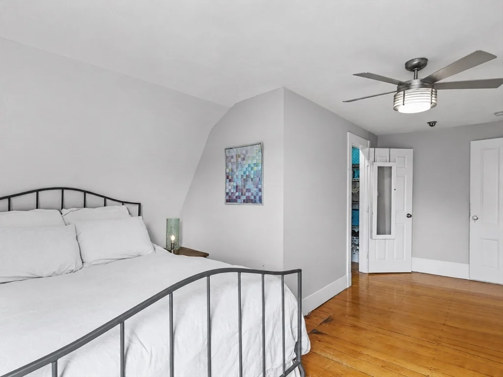 3 bed, 2 bath apartment for rent at 246 Cypress St Unit 4, Brookline — photo 22 of 33