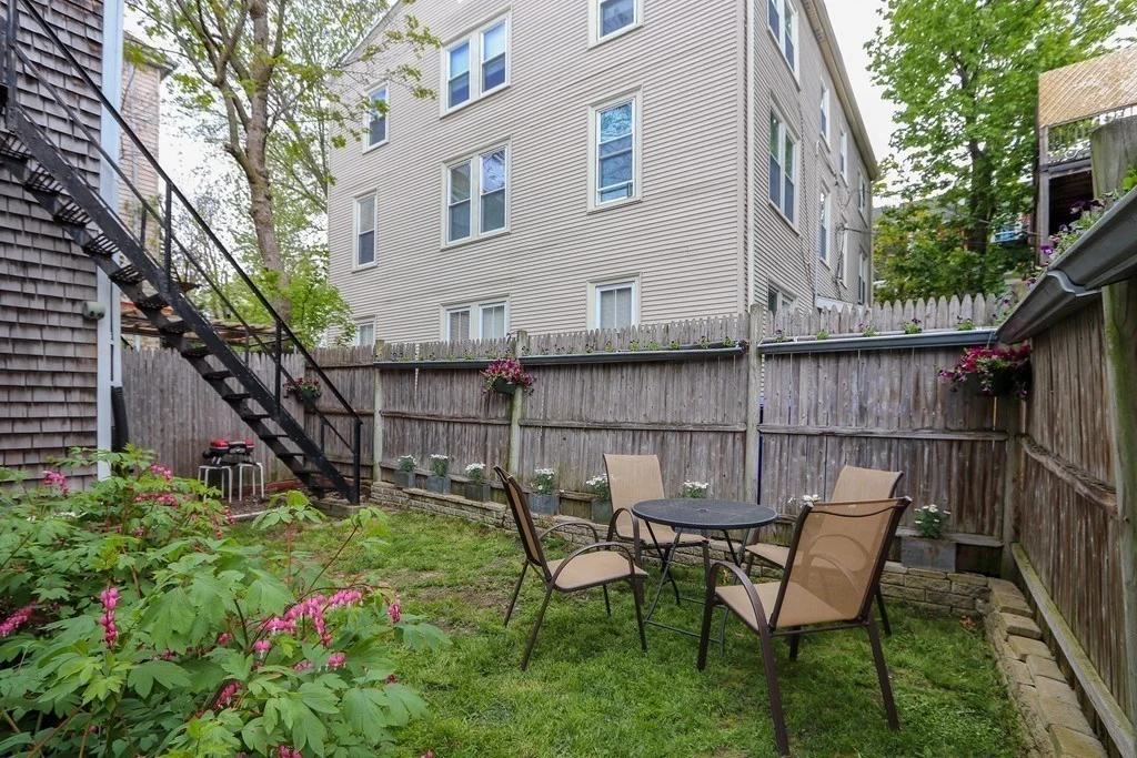 3 bed, 2 bath apartment for rent at 246 Cypress St Unit 4, Brookline — photo 25 of 33