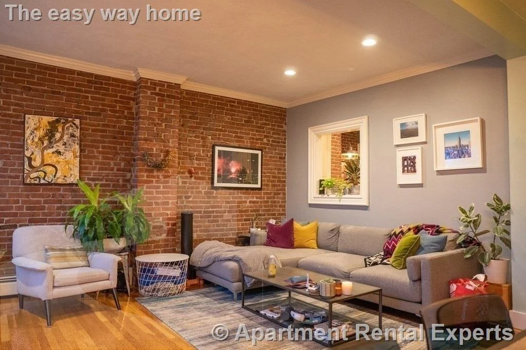 2 bed, 1 bath apartment for rent at 246 Hampshire St Unit 2, Inman Square