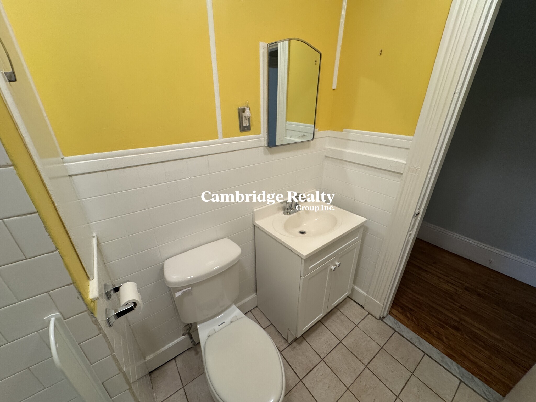 3 bed, 1 bath apartment for rent at 246 Highland Ave Unit 2T, Powder House Square — photo 20 of 22
