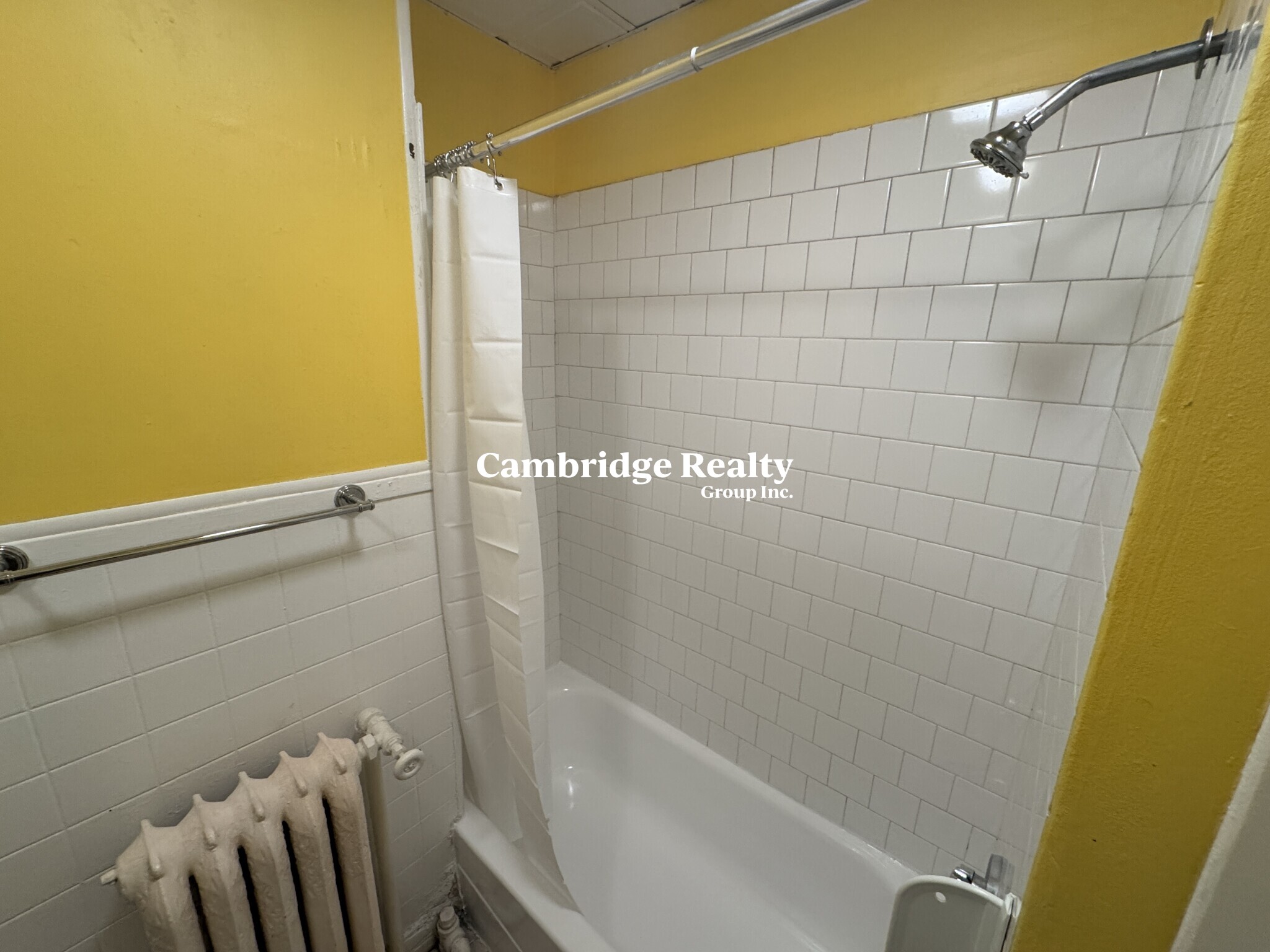 3 bed, 1 bath apartment for rent at 246 Highland Ave Unit 2T, Powder House Square — photo 21 of 22