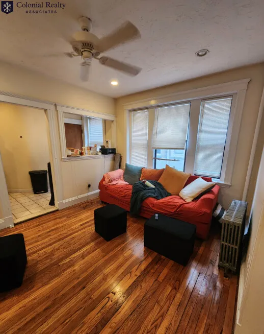 2 bed, 1 bath apartment for rent at 246 Kelton St Unit 9, Brighton