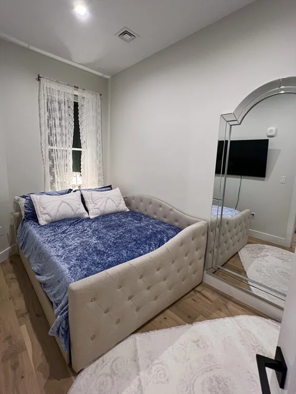 2 bed, 1 bath apartment for rent at 246 Newbury Unit 1, Back Bay — photo 6 of 17