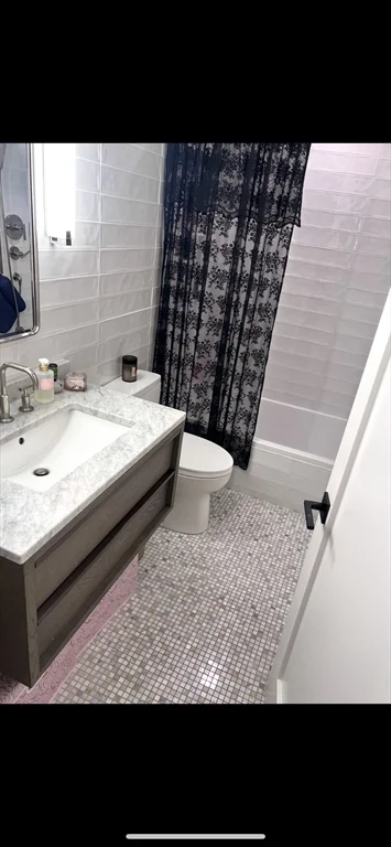 2 bed, 1 bath apartment for rent at 246 Newbury Unit 1, Back Bay — photo 15 of 17