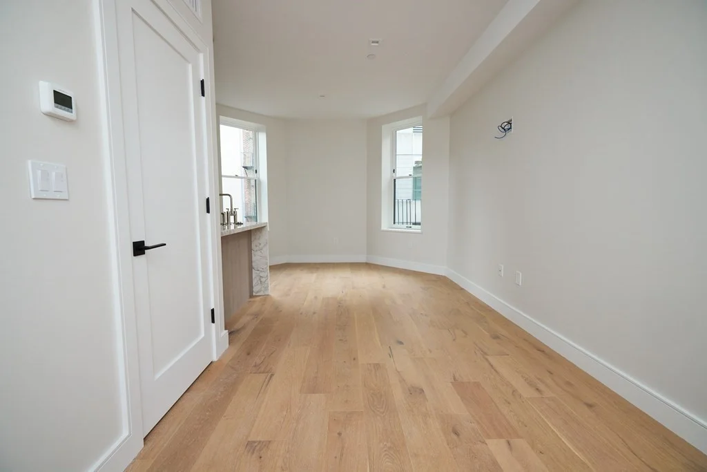 1 bed, 1 bath apartment for rent at 246 Newbury Unit 2, Back Bay — photo 4 of 10