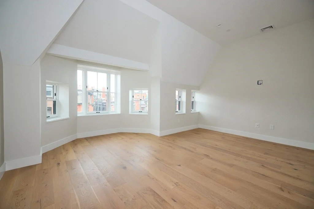 3 bed, 2 bath apartment for rent at 246 Newbury Unit PH, Back Bay — photo 30 of 33