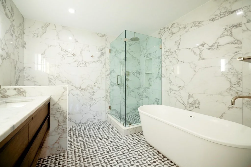 3 bed, 2 bath apartment for rent at 246 Newbury Unit PH, Back Bay — photo 18 of 33