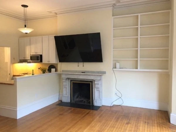 Studio bed, 1 bath apartment for rent at 247 Beacon St Unit 3, Back Bay — photo 3 of 14