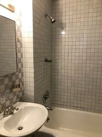 Studio bed, 1 bath apartment for rent at 247 Beacon St Unit 3, Back Bay — photo 9 of 14