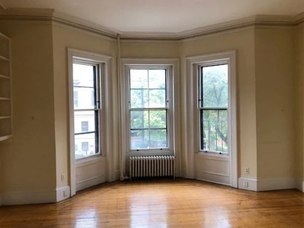 Studio bed, 1 bath apartment for rent at 247 Beacon St Unit 3, Back Bay — photo 2 of 14