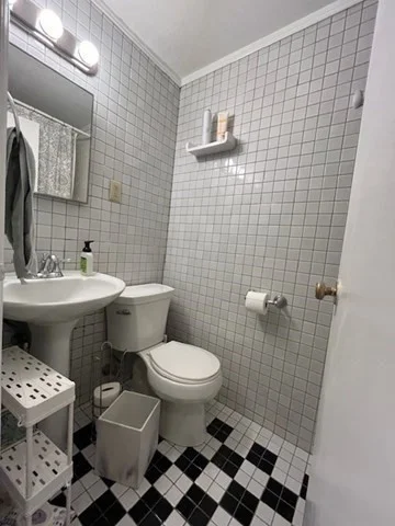 Studio bed, 1 bath apartment for rent at 247 Beacon St Unit 5, Back Bay — photo 7 of 14