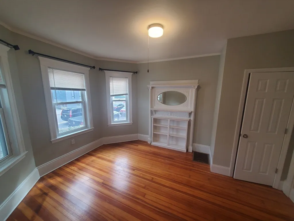 3 bed, 1 bath apartment for rent at 247 Boston St Unit 1, Dorchester — photo 13 of 17