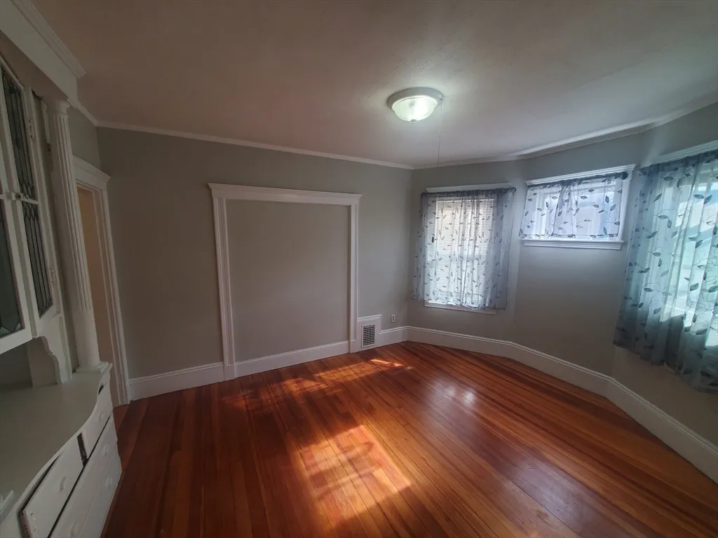 3 bed, 1 bath apartment for rent at 247 Boston St Unit 1, Dorchester — photo 15 of 17
