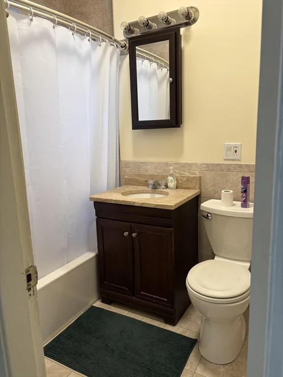Studio bed, 1 bath apartment for rent at 247 Chestnut Hill Ave Unit 3, Brighton — photo 3 of 4