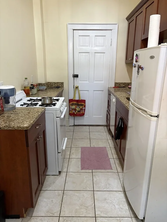 Studio bed, 1 bath apartment for rent at 247 Chestnut Hill Ave Unit 3, Brighton — photo 4 of 4
