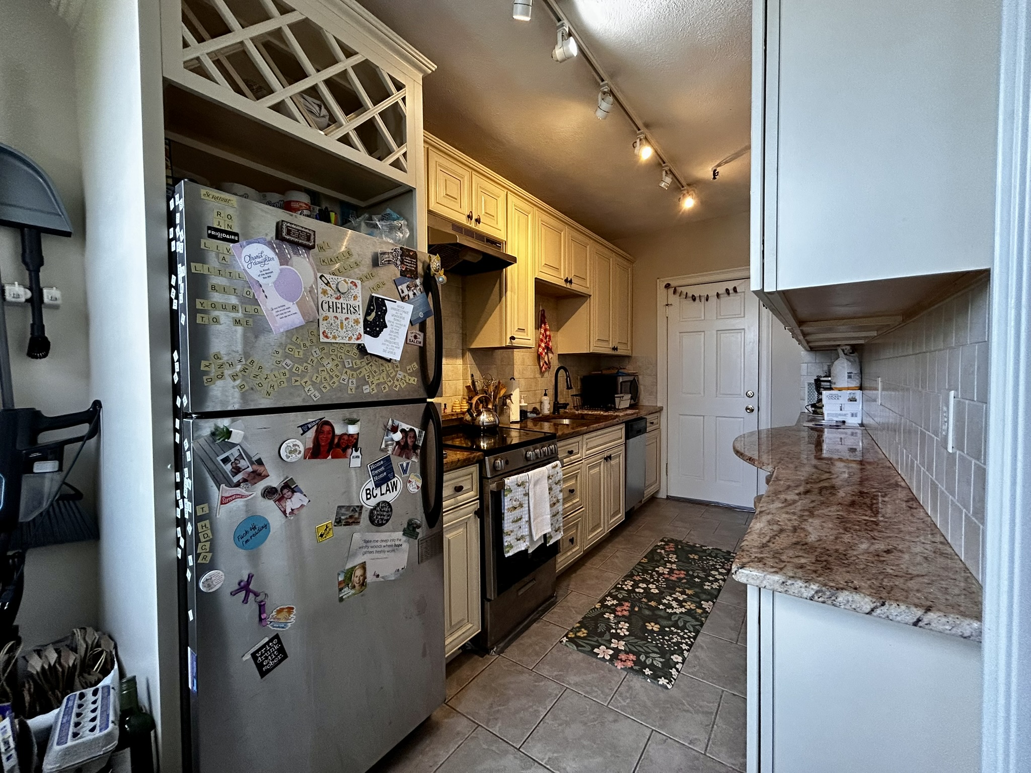1 bed, 1 bath apartment for rent at 247 Chestnut Hill Ave Unit 55, Brighton
