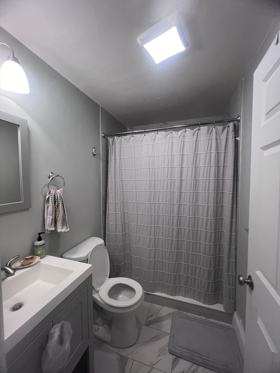 4 bed, 2 bath apartment for rent at 247 L St Unit 1, South Boston — photo 12 of 23