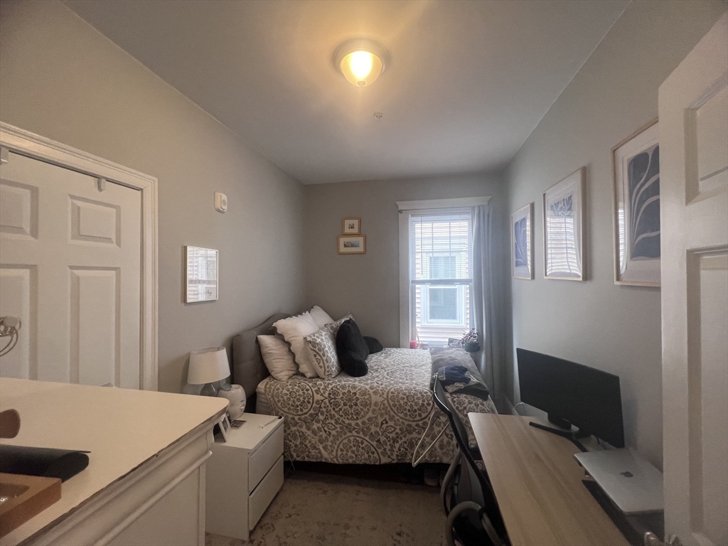 4 bed, 2 bath apartment for rent at 247 L St Unit 1, South Boston — photo 14 of 23
