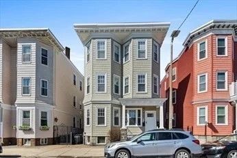 5 bed, 2 bath apartment for rent at 247 L St Unit 2, South Boston — photo 1 of 24