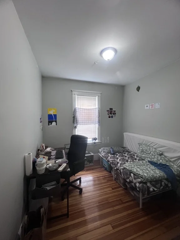 5 bed, 2 bath apartment for rent at 247 L St Unit 3, South Boston — photo 10 of 19