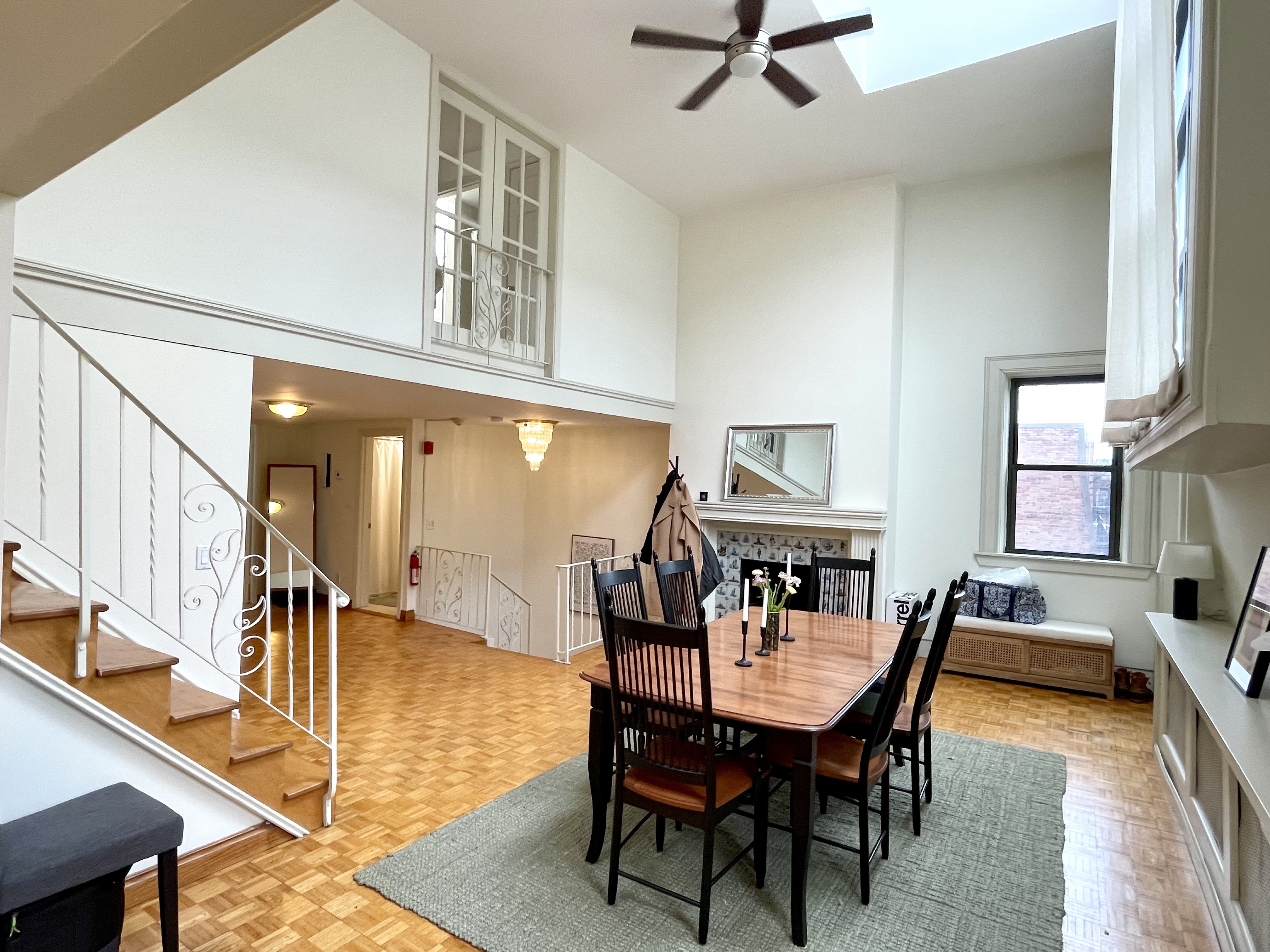 1.5 bed, 2 bath apartment for rent at 247 Newbury St Unit 4, Back Bay — photo 10 of 24