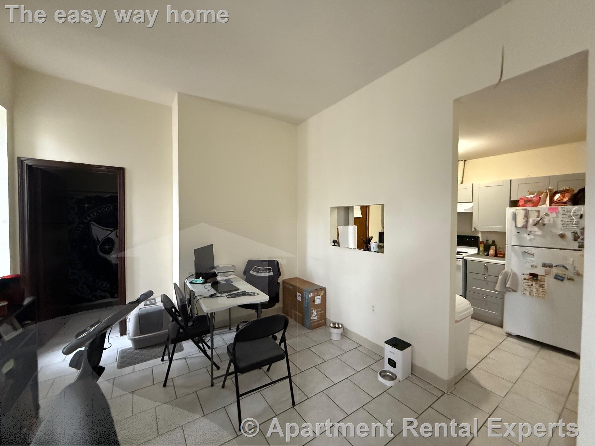 Studio bed, 1 bath apartment for rent at 247 Pearl St Unit 203, Winter Hill — photo 3 of 9