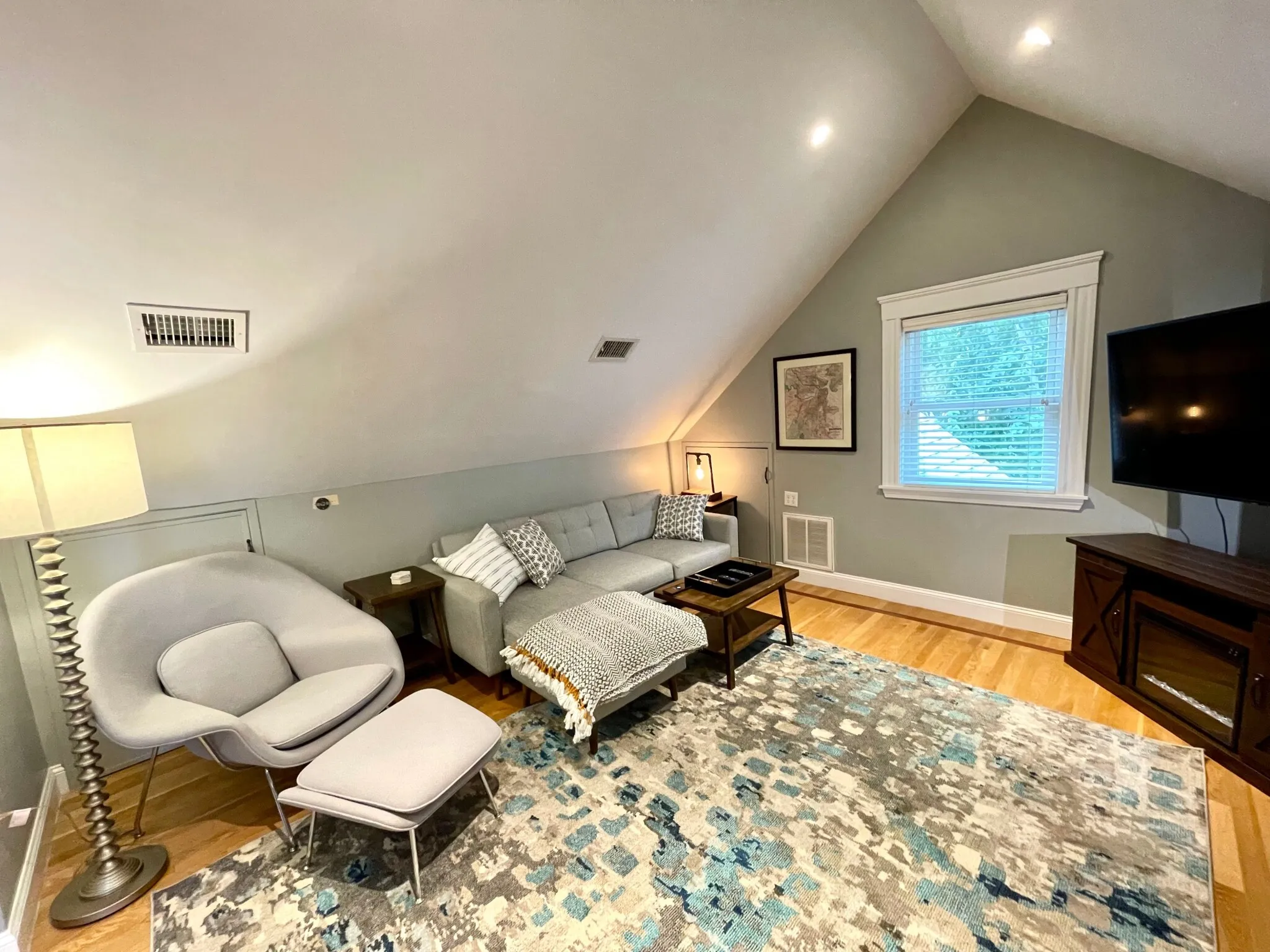 1 bed, 1 bath apartment for rent at 247 Savin Hill Ave Unit 3, Dorchester — photo 26 of 43