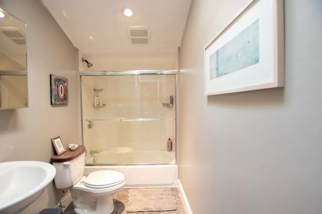 1 bed, 1 bath apartment for rent at 247 Savin Hill Ave Unit 3, Dorchester — photo 38 of 43